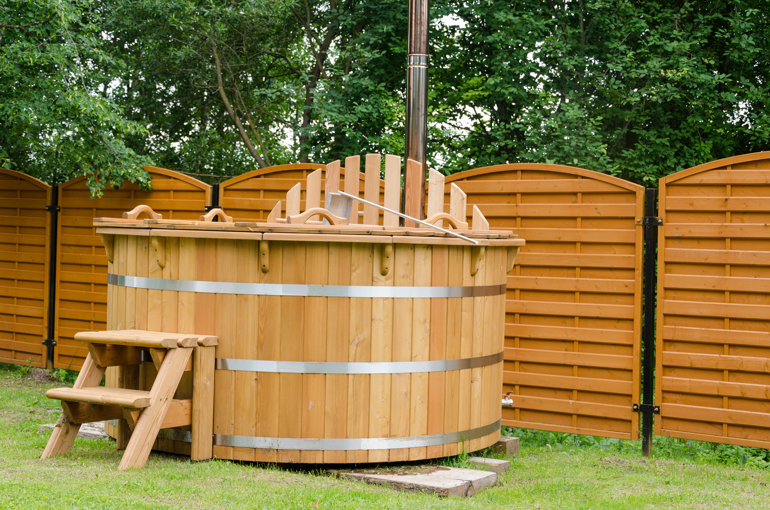 hot-tubs-comfort-best-price-hot-tubs-outdoor-saunas